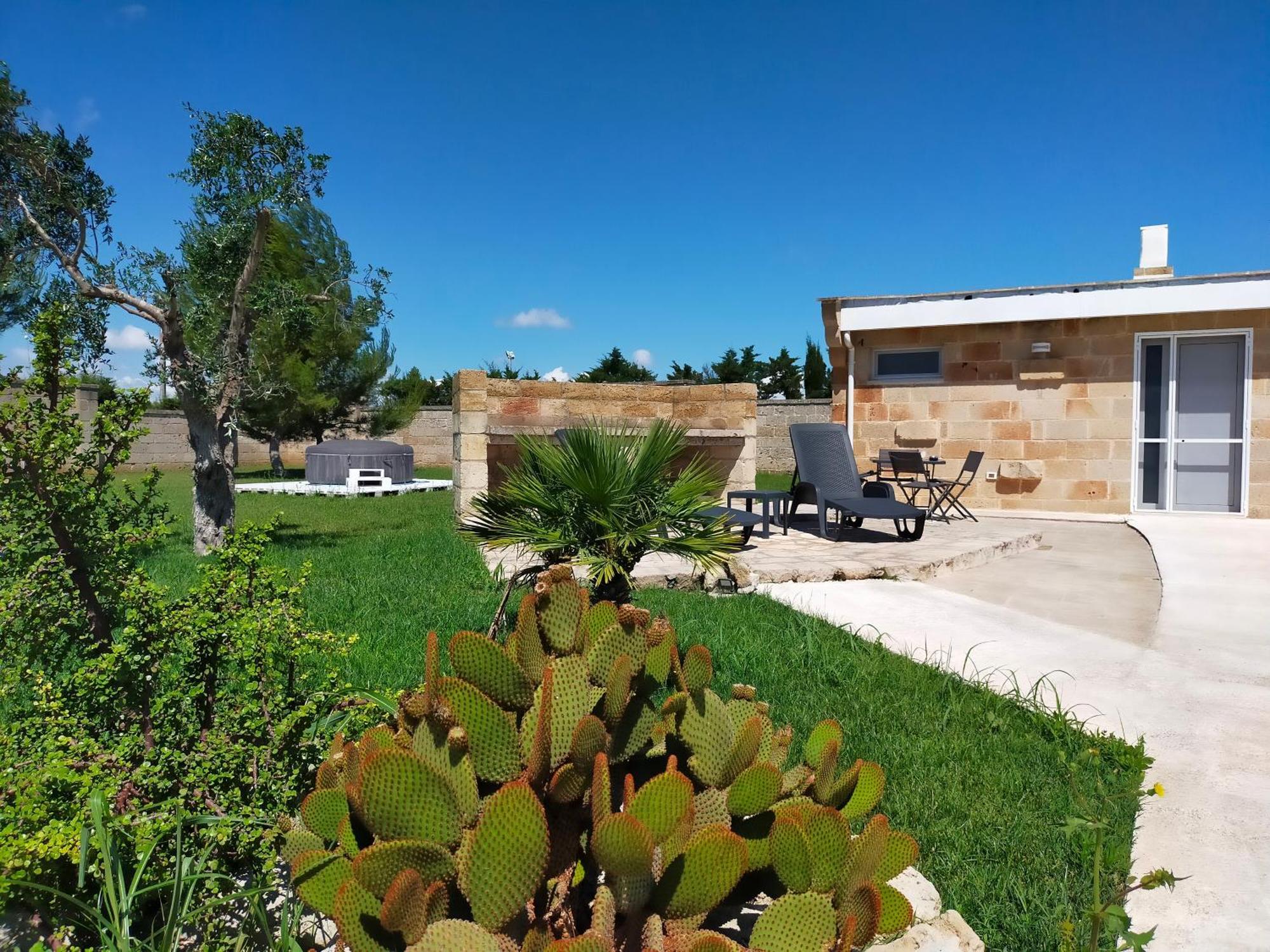 Il Giardino Deluxe Villa Lizzanello Exterior foto